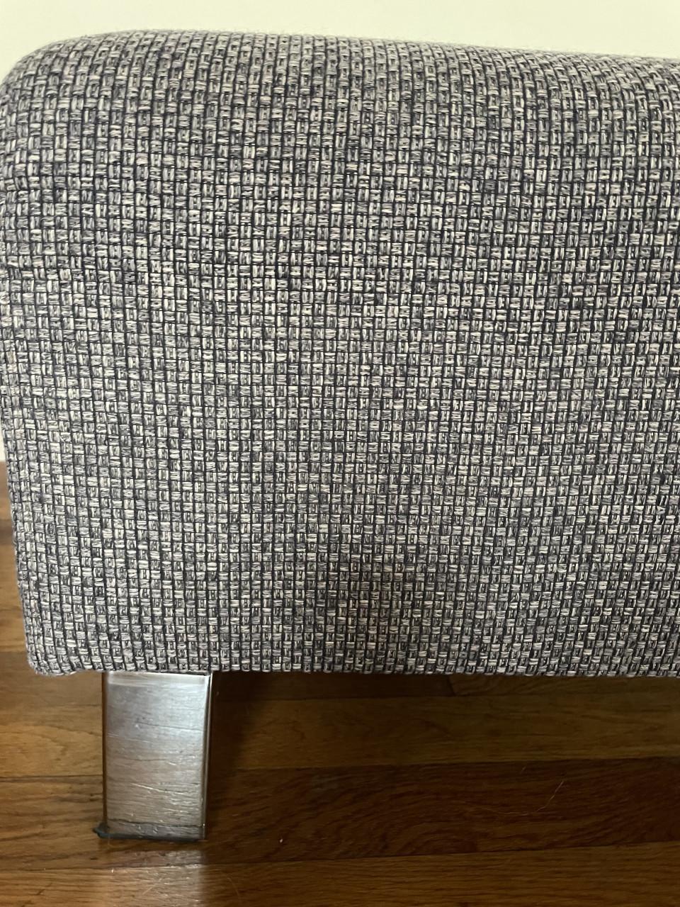 Stoel voor de zithoek + Hocker