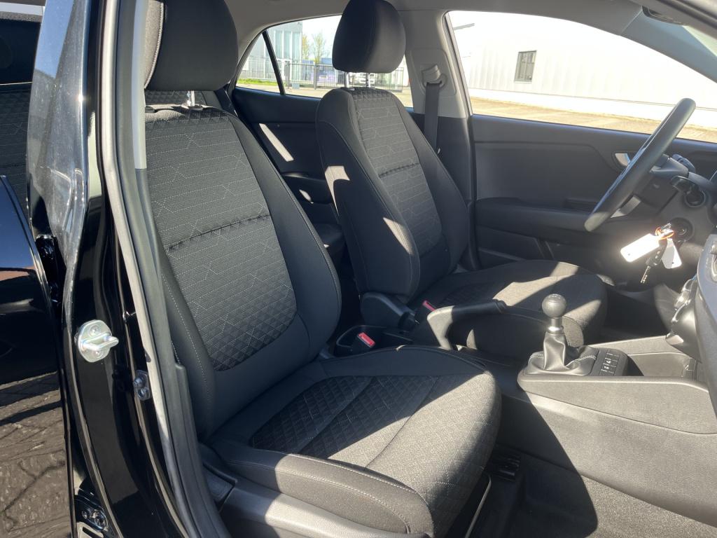Kia Rio 1.2 cvvt economyline 17 dkm navi lmv pdc