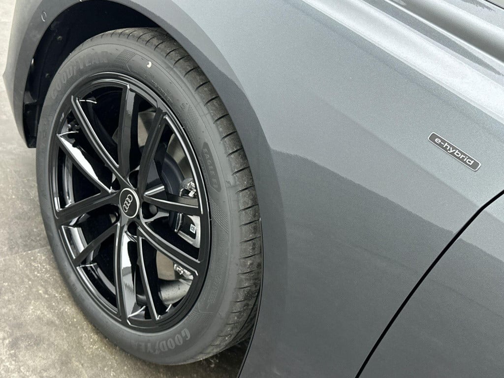 Audi A5 avant s edition 2.0 tfsi e 220 kw / 299 pk avant 7 versn
