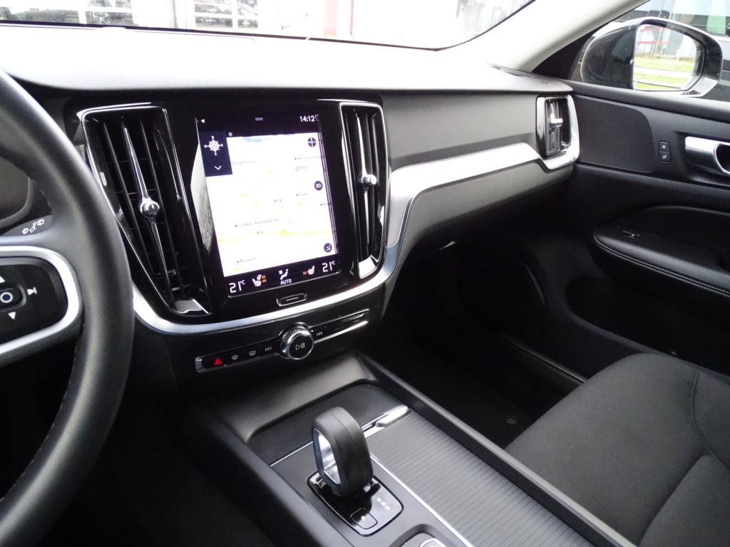 Volvo V60 2.0 b3 momentum advantage | led | stoel-stuurverwarming