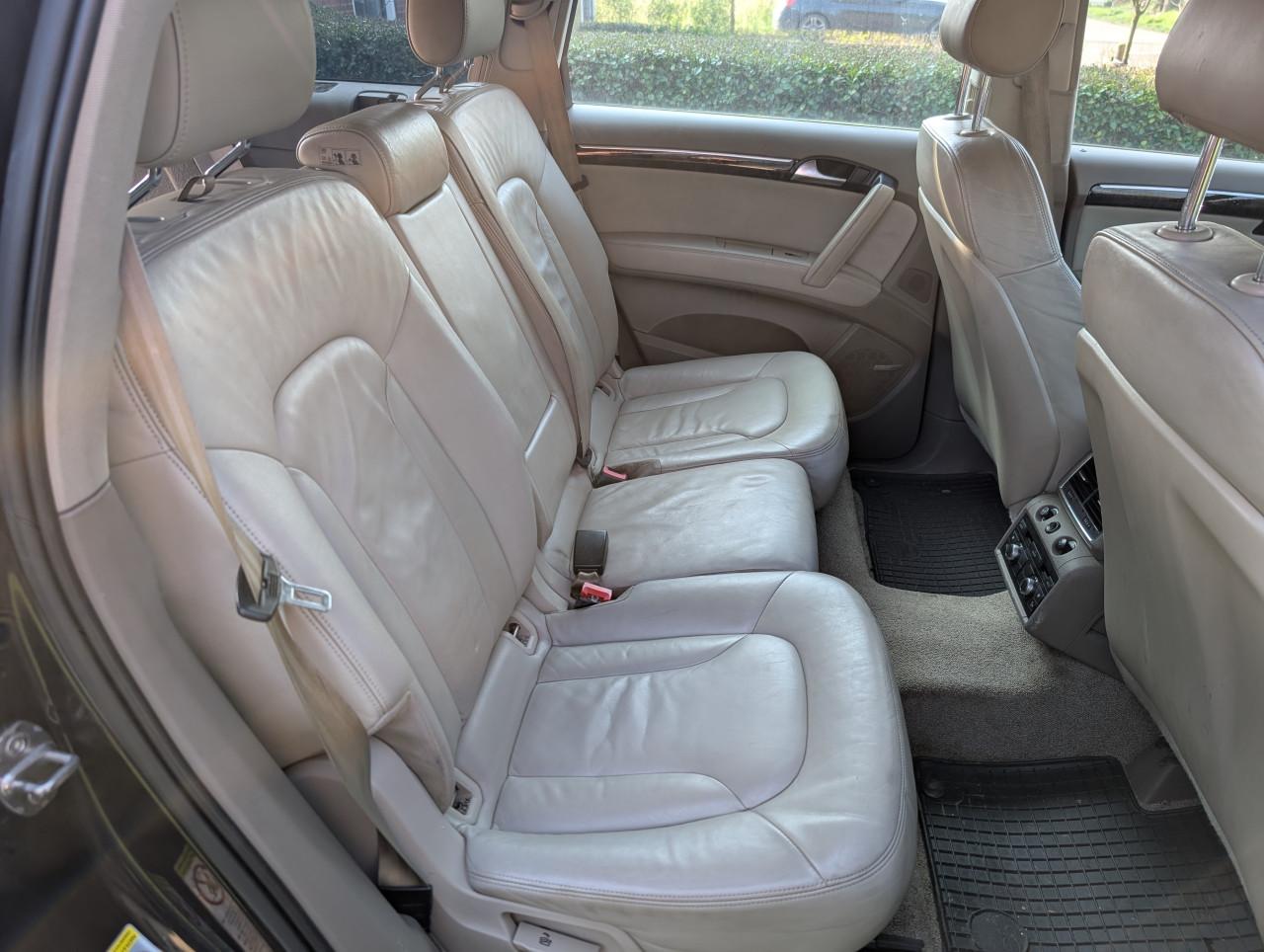 Audi Q7 4.2 V8 350pk 5+2 2006 (YOUNGTIMER) TREKHAAK: 3500kg!