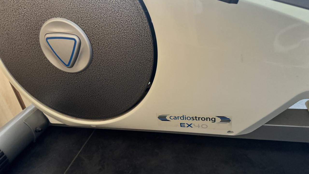 Crosstrainer Cardiostrong EX40