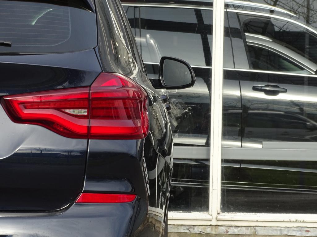 BMW X3 xdrive20i launch edition high executive