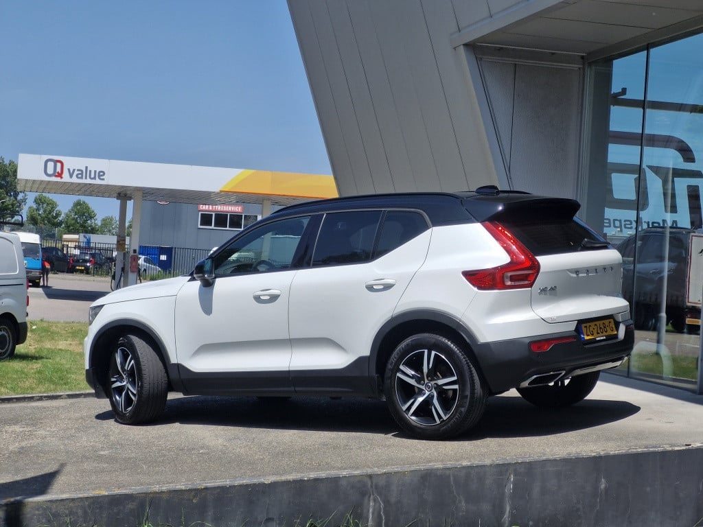 Volvo XC40 2.0 t4 r-design