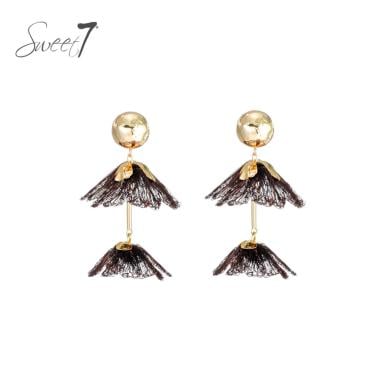 Oorbellen bruin met dubbele laag van fijne franjes