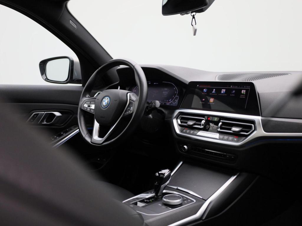 BMW 3-serie touring 320e business edition plus | automaat | lmv | navigatie