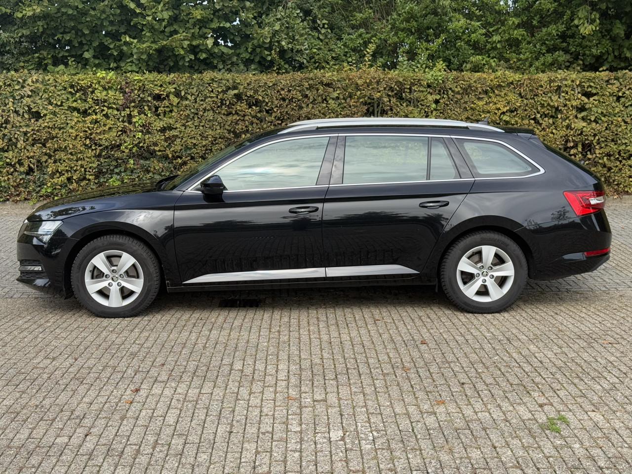 Skoda Superb Combi - 1.5 TSI ACT Business Edition Automaat | ACC| Keyless