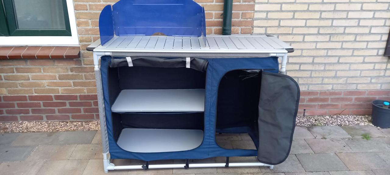 Vrijbuiter camping kast