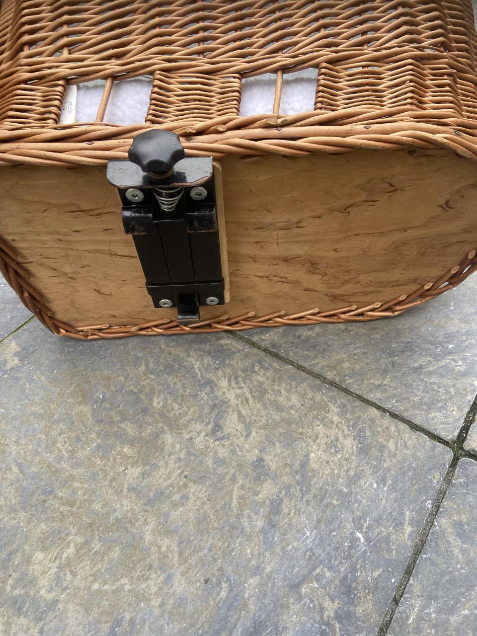 Rieten honden fietsmand (korter MAND)