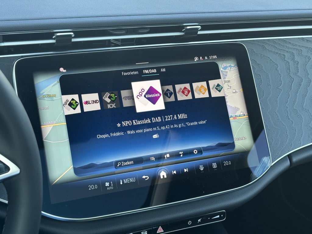 Mercedes-Benz E-Klasse estate 300 e avantgarde l panoramadak l burmester l 