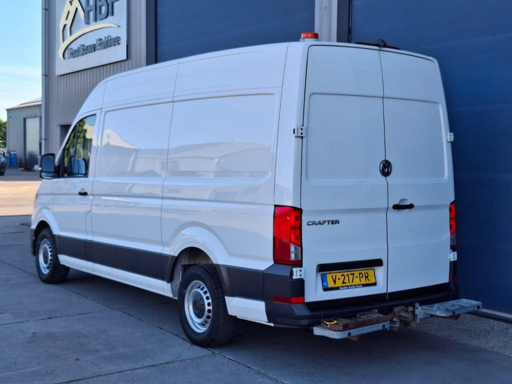 Volkswagen Crafter 35 2.0 tdi l3h3 highline airco / cruise controle / navi 