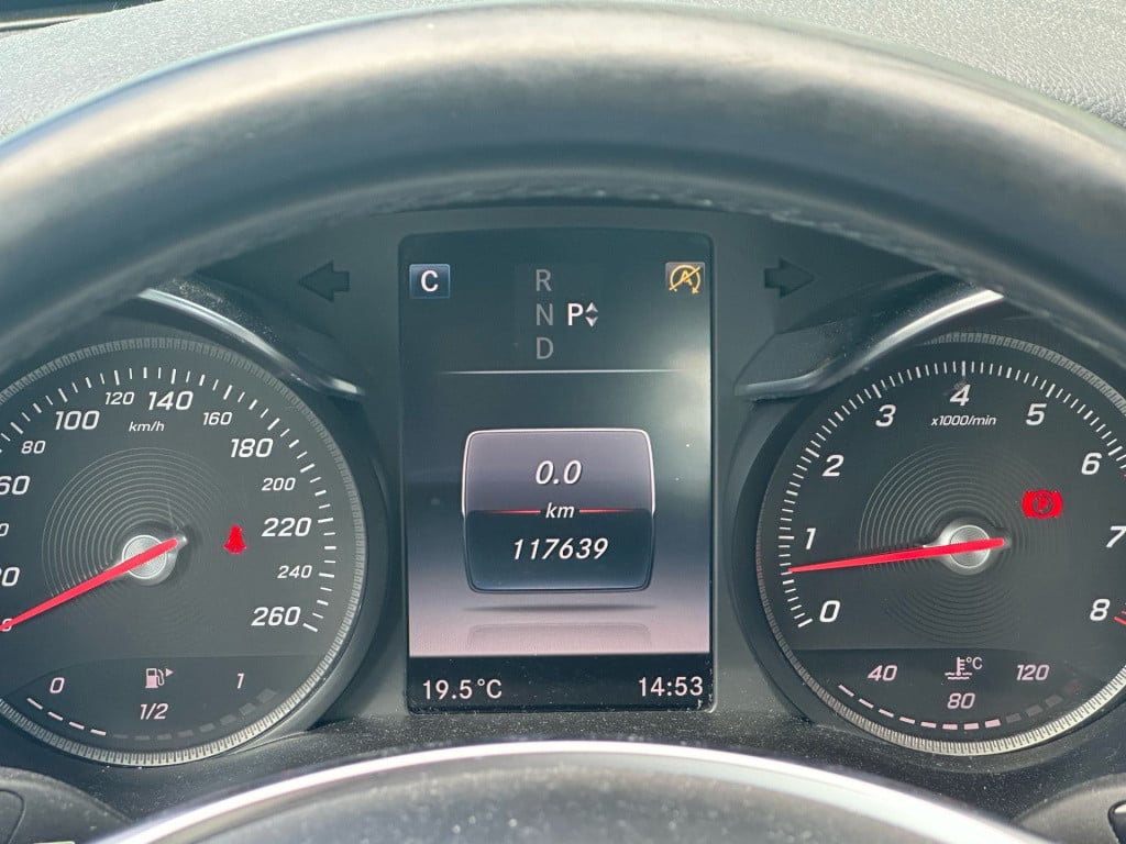 Mercedes-Benz C-Klasse 180 amg sport edition l trekhaak l stoelverwarming l
