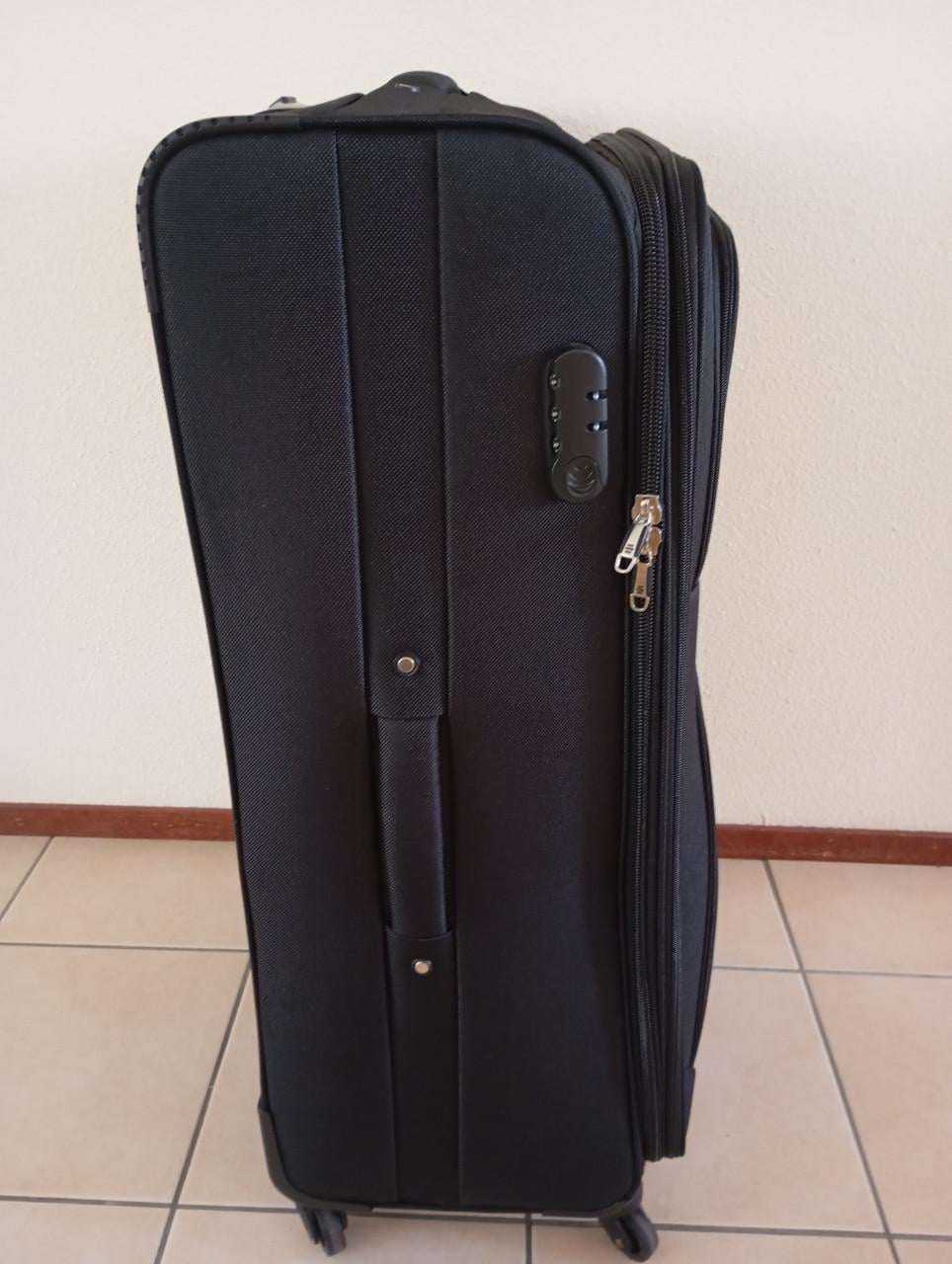 Stevige zwarte koffervan het merk S B