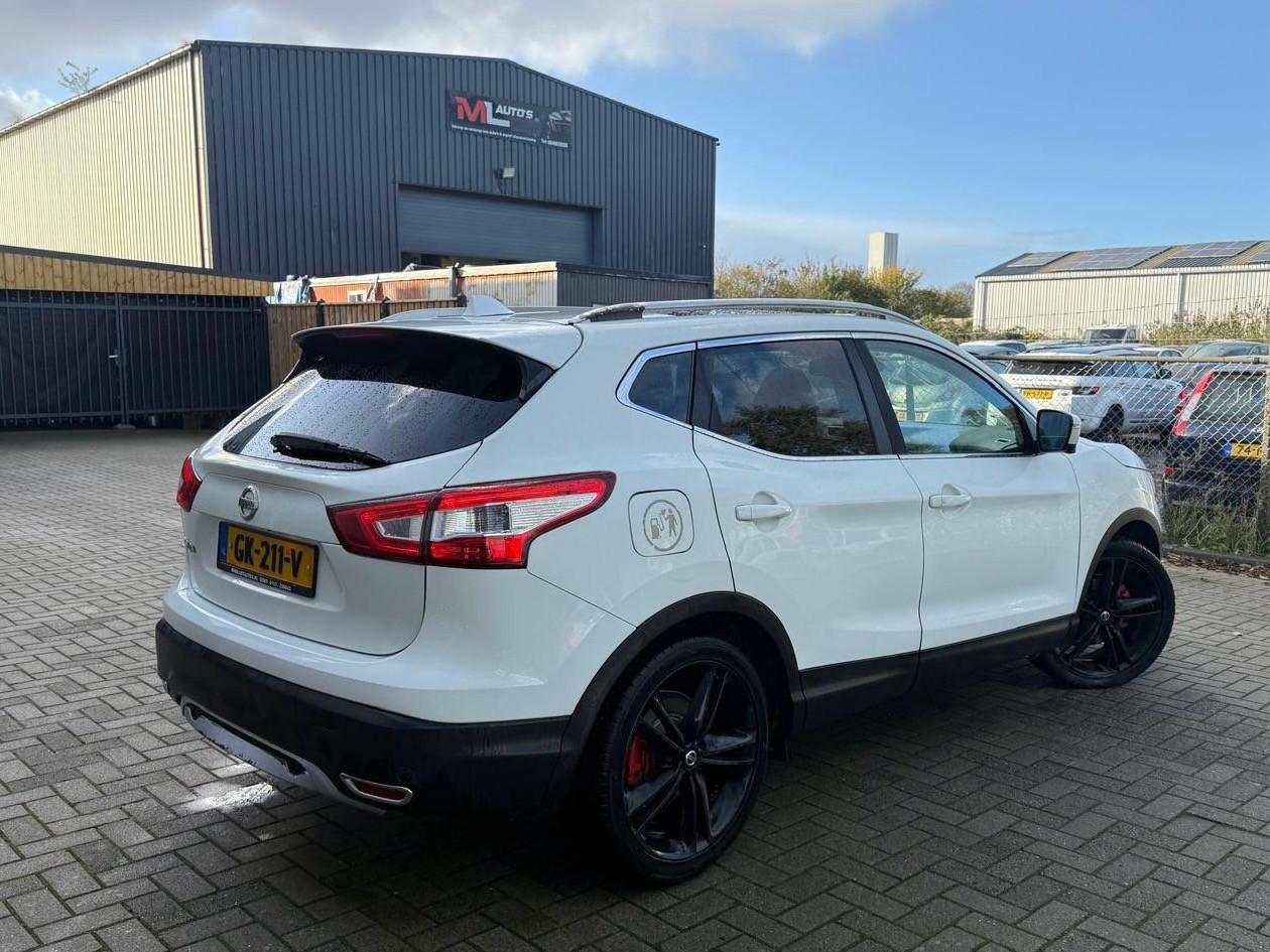 Nissan Qashqai 1.2 Tekna Pano/Camera/