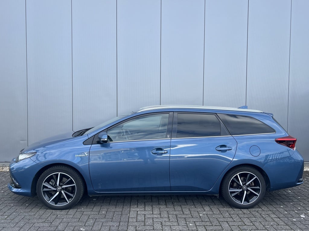 Toyota Auris touring sports 1.8 hybr. dynamic