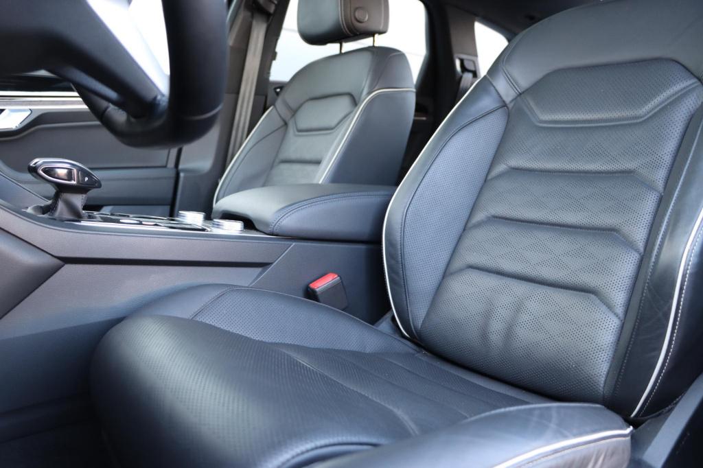 Volkswagen Touareg 3.0 tsi ehybrid 4motion elegance 380pk | soh 95,1% |