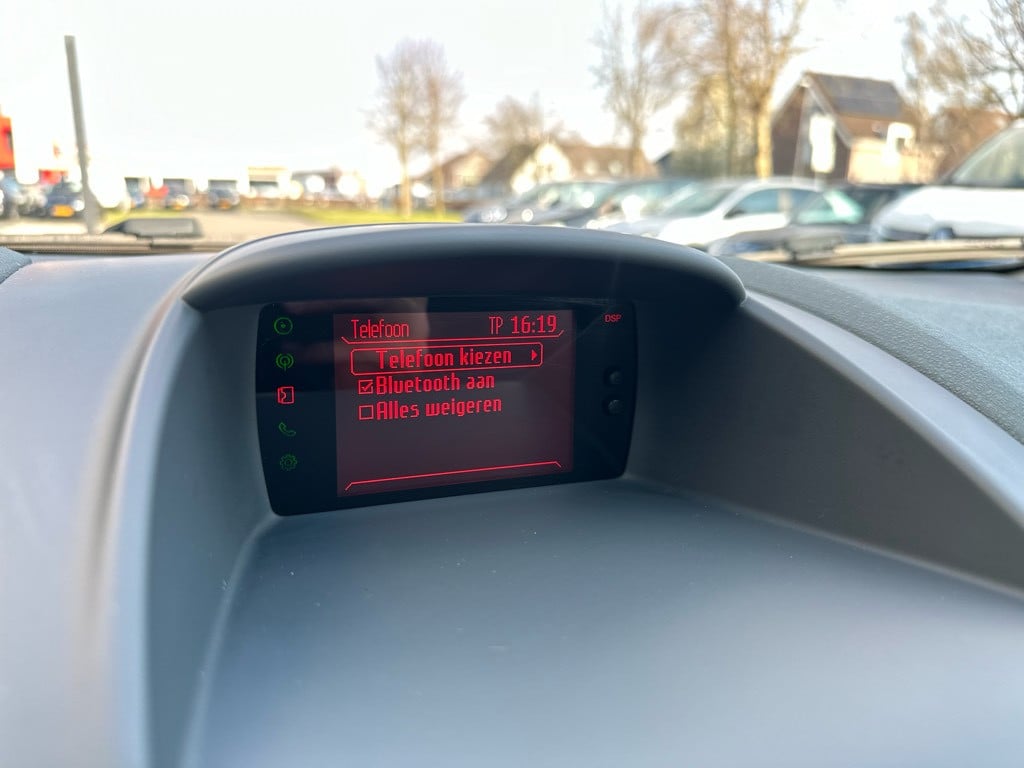 Ford Fiesta 1.25 trend // nieuwe distributie // grote beurt //