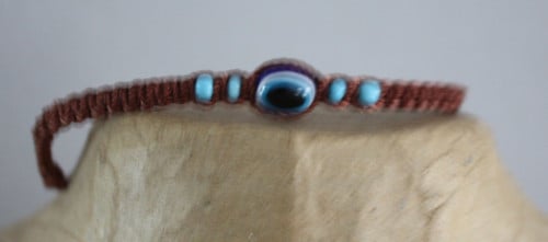 Armband met toutje en  steenje