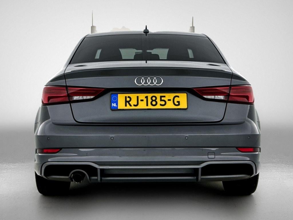 Audi A3 limousine 1.0 tfsi s line | navigatie | afgevlakt sportstuur | spor