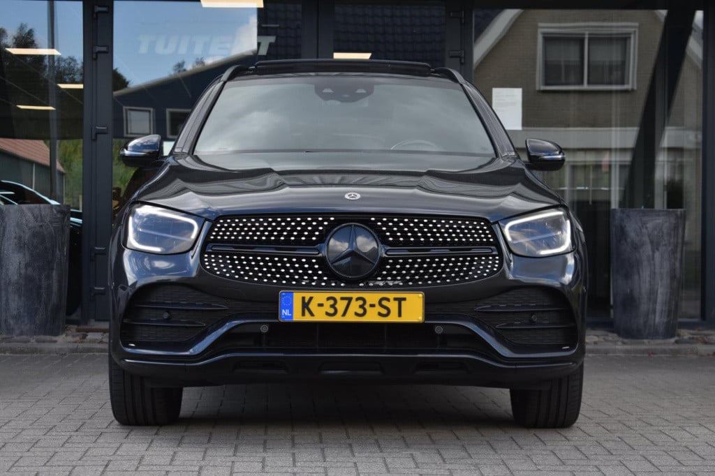 Mercedes-Benz Glc 300e 4matic amg | night | panoramadak | camera | nap | de