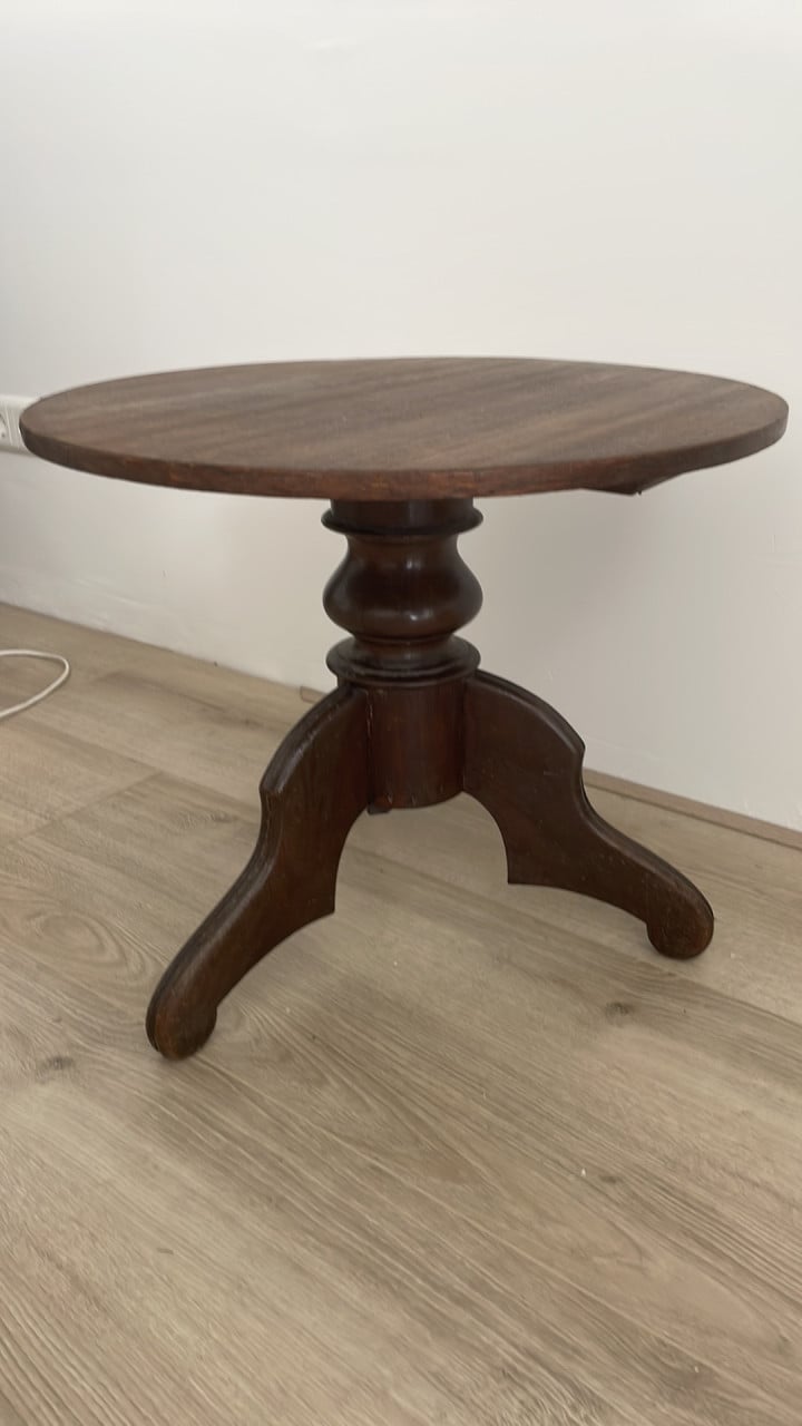 Bijzettafel antiek