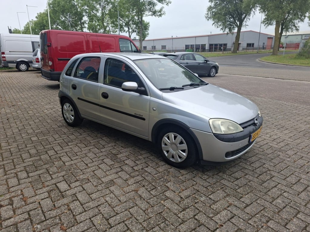Opel Corsa 1.2 16v enjoy