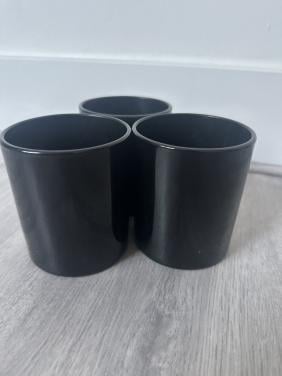 Zwarte kaarsenhouders