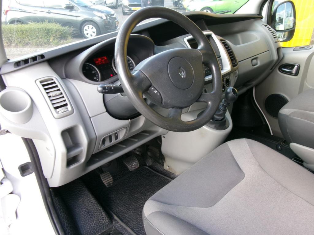 Renault Trafic 2.0 dci airco, navi, cruise-contr., pdc
