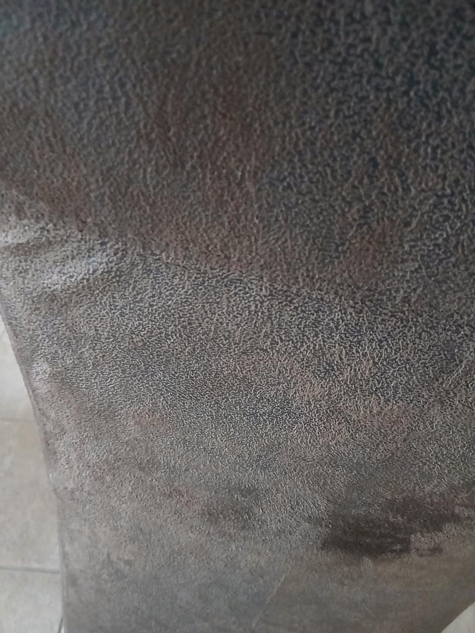 Dressoir, eetkamertafel, stoelen, salontafel