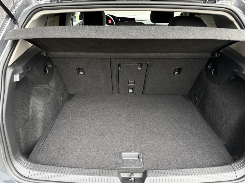 Volkswagen Golf 1.0 tsi life business