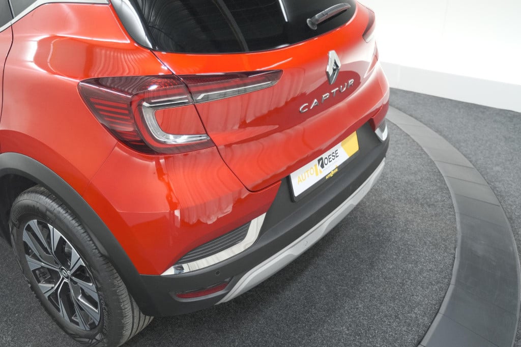 Renault Captur mild hybrid 140 edc techno | navigatie | camera | parkeersen