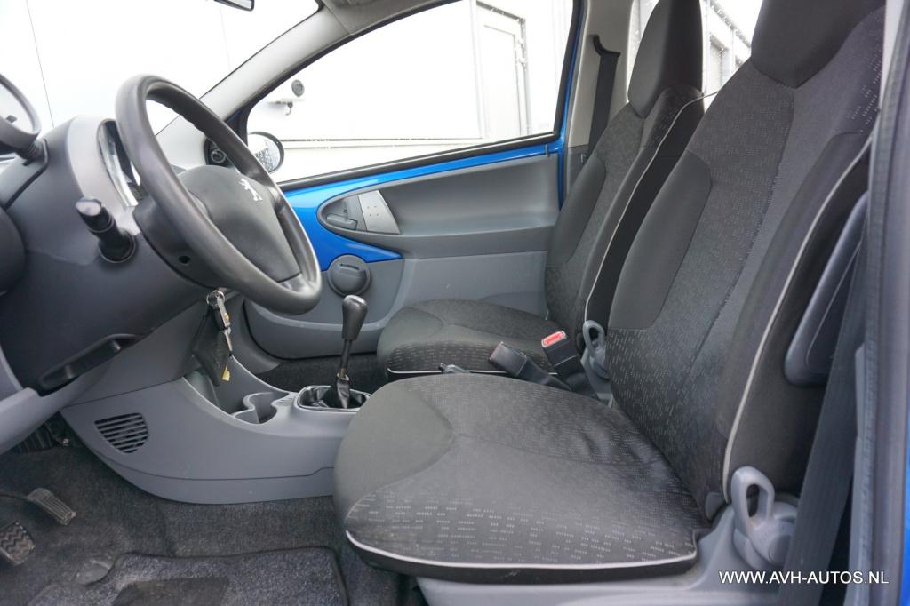 Peugeot 107 1.0-12v millesim 200