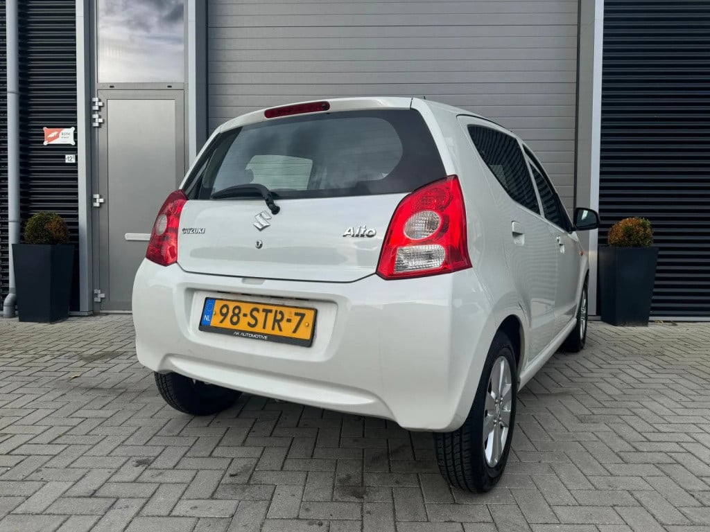 Suzuki Alto 1.0 exclusive