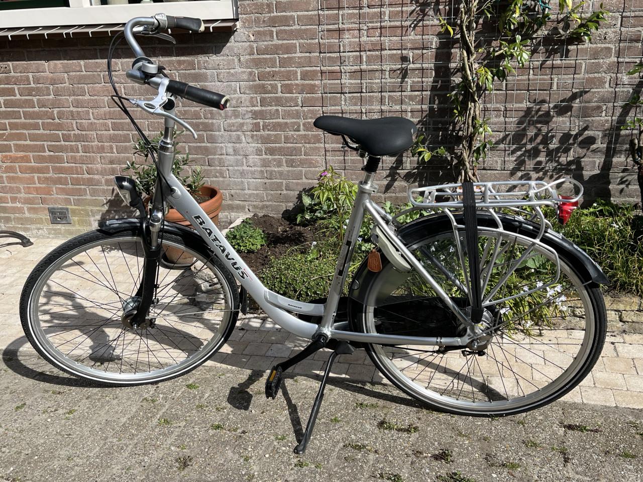 Damesfiets Batavus Intermezzo. Gereviseerd: dus OK.