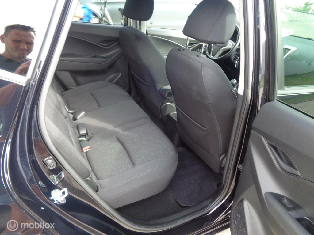 Hyundai Ix20 1.4i i-drive/airco/lm velgen/pdc/camera/trekhaak/hoge zit/nap