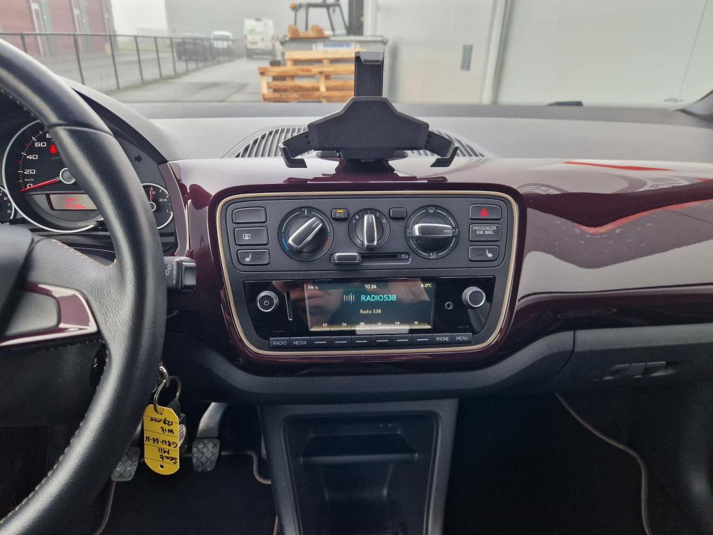 Seat Mii 1.0 mii by cosmopolitan