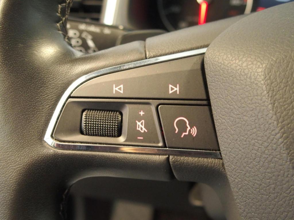 Seat Ateca 1.5 tsi style, appconnect, pdc , camera, climate,
