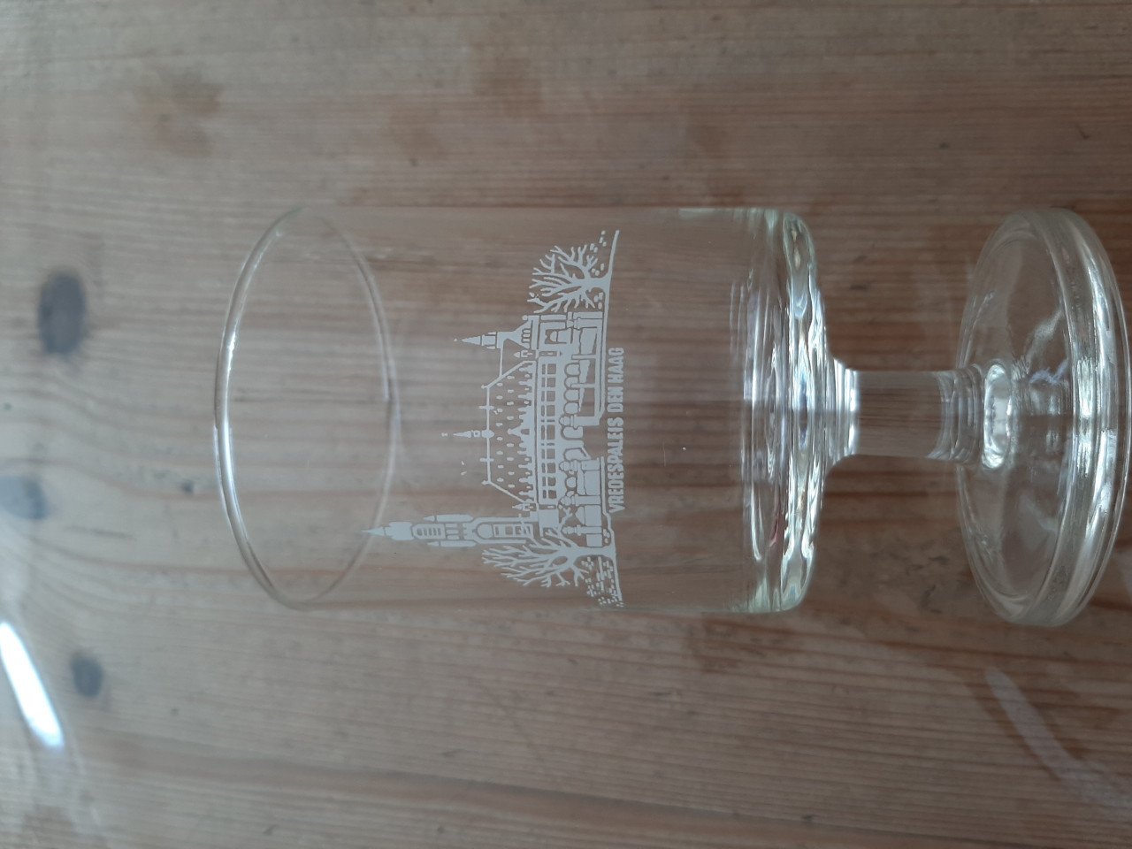 7  PALEIZEN - WIJNGLAZEN OP VOET - DIA 6,5 CM