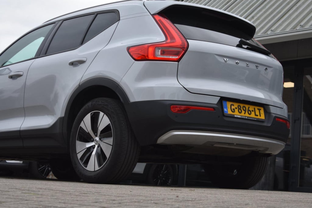 Volvo XC40 1.5 t3 momentum pro | pano | camera | apple carplay | android au