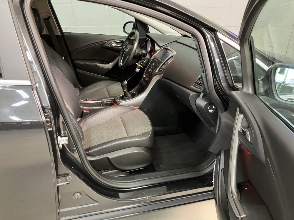 Opel Astra Sports Tourer 1.4 Turbo Sport