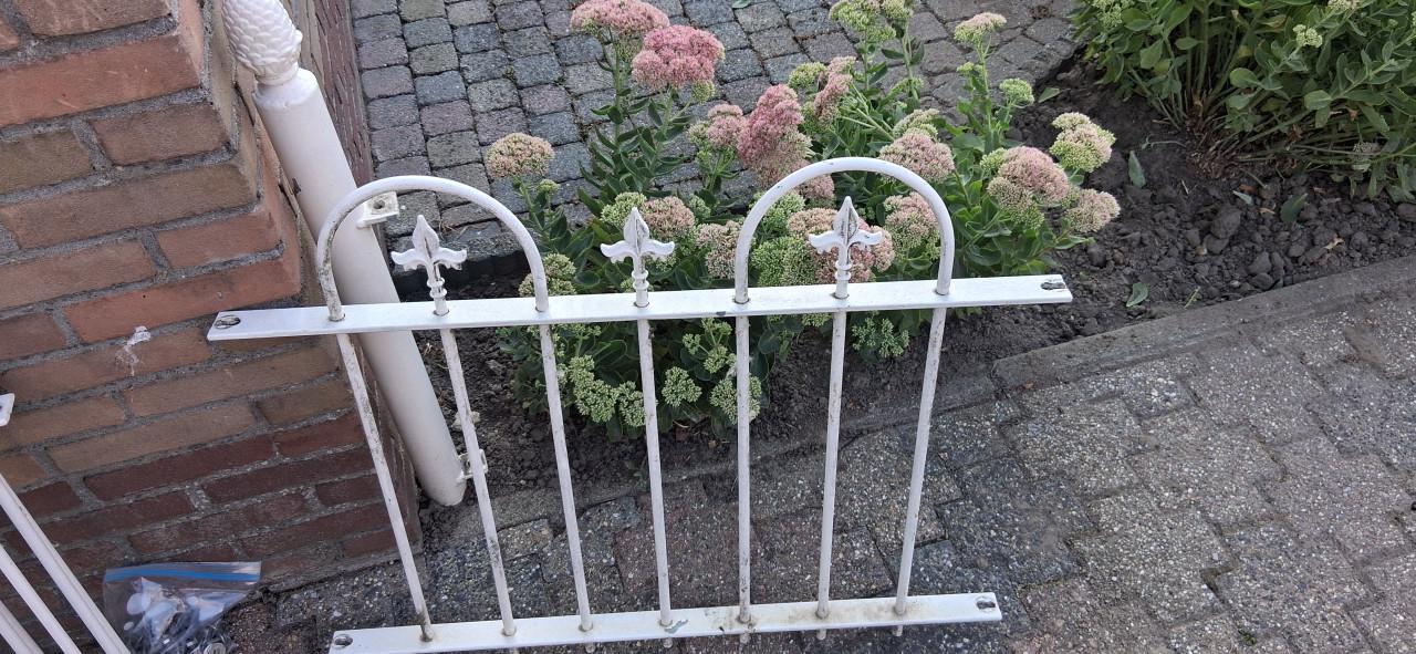 Te koop smeedijzeren hekwerk