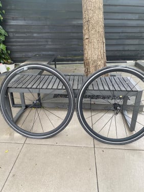 Wielset Vision team 35 en racefiets standaard