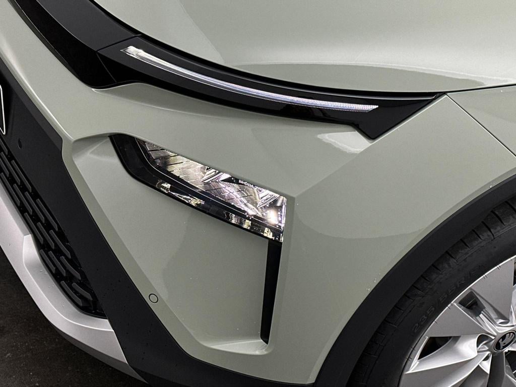 Skoda Elroq business edition tour elektromotor 210 kw / 286 pk