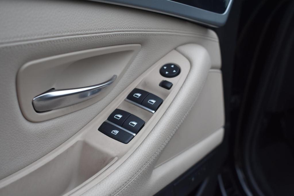 BMW 5 Serie 520i m sport | schuifdak | camera | leder | nap | adapt. cruise