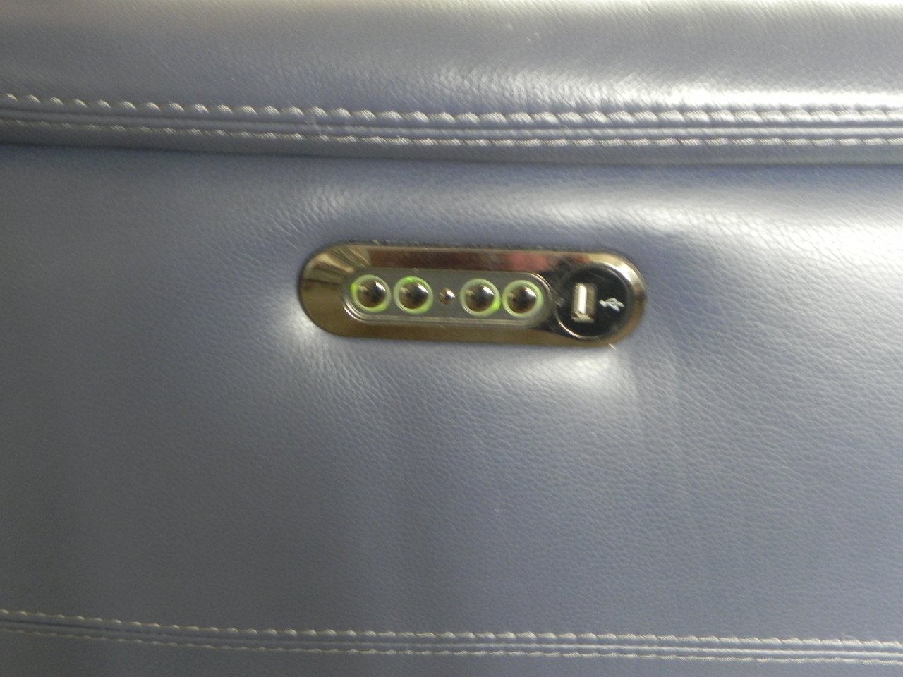 Te koop 2 ½ en 2 zits lederen bankstel
