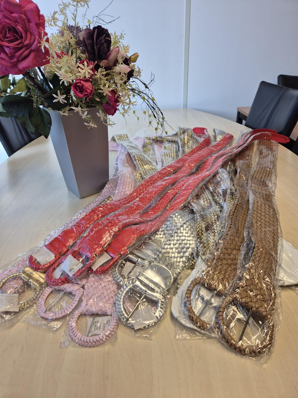 Partij van 20 nieuwe gevlochten riemen