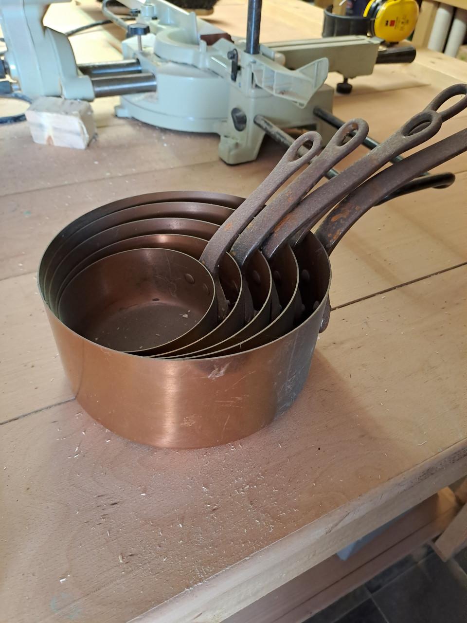 2 koperen steelpannensets