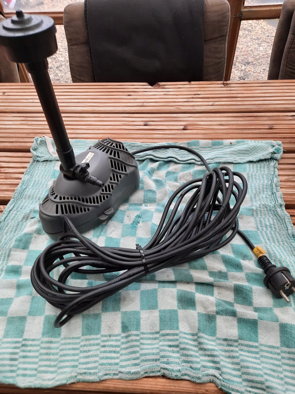 Te koop kleinere vijverpomp /fontein