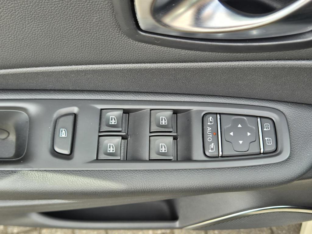 Renault Captur tce 90 intens parkeersensoren, navigatie, led verlichting, c