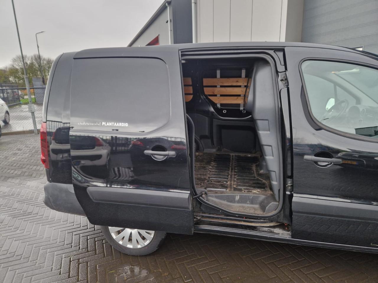 TE KOOP CITROEN BERLINGO 1.6 BLUE HDI 100 COMFORT S&S EURO 6